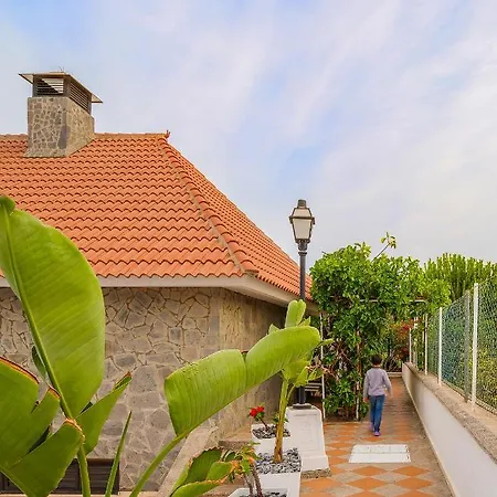 فيلة Almenas *